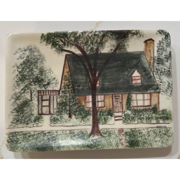 Painted Cape Cod House Trinket Dish Wall Hanging 8x5” Ceramic Signed - Picture 1 of 6